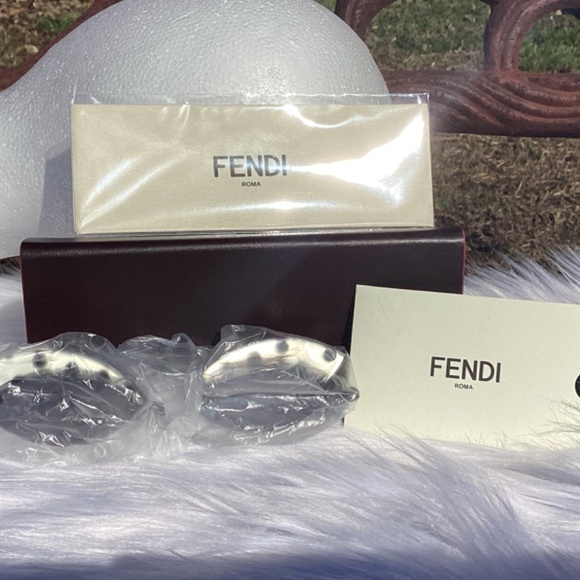 NWT FENDI 58mm Polka Dot Little Cat Eye Sunnies